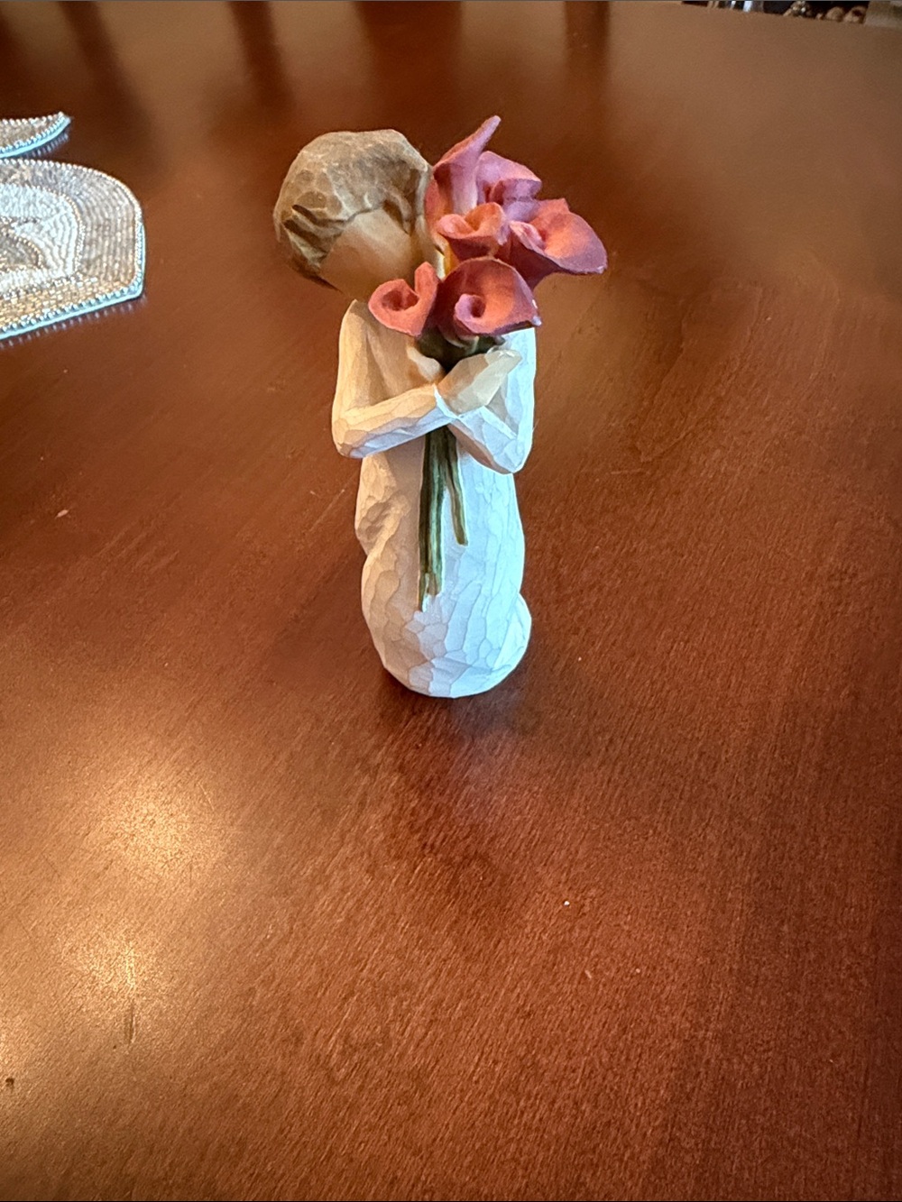 Willow Tree Figurine Holding Pink Calla Bouquet
